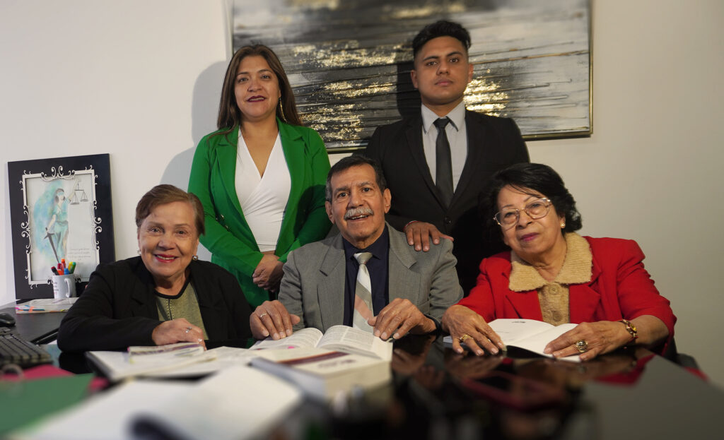 abogados pertenecientes al equipo de Fortis Lex